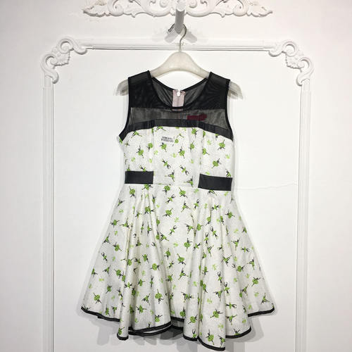 UGC系列 8185S189 时尚连衣裙品牌女装折扣颦薪