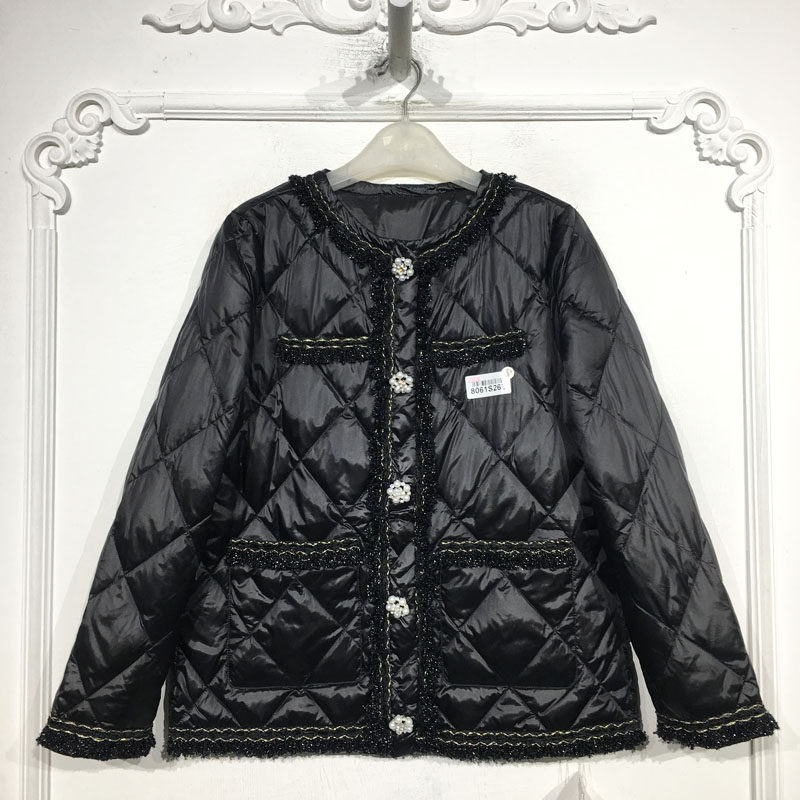 潮系列 8061S263 时尚短款羽绒服品牌女装折扣颦薪