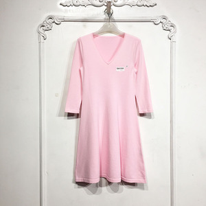 欧系列 D81338 时尚针织连衣裙品牌女装折扣颦薪