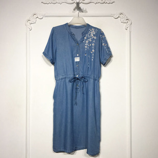 容悦 K50582 时尚牛仔连衣裙品牌女装折扣颦薪