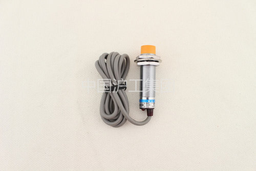 沪工接近开关 LJ18AM-8Z/N N2 P P2 D1 D2 J/KS HS金属电感感测器