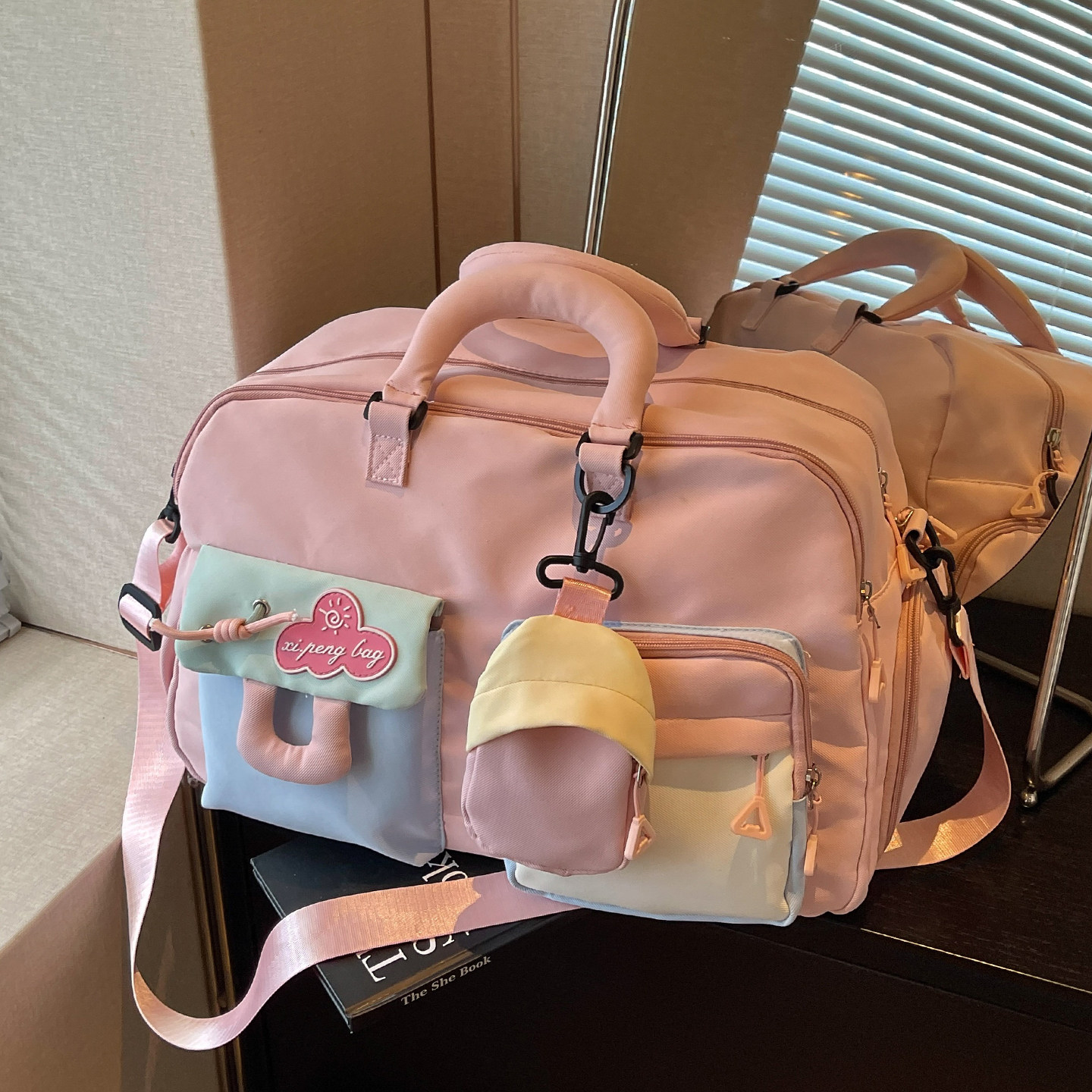 日韩风可爱休闲旅行袋女高颜值轻便手提斜挎健身包短途出行旅行包