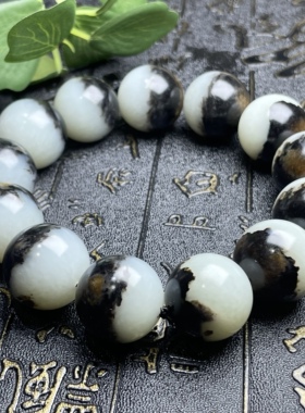 和田玉籽料聚宝盆手串黑红三色颗颗沁色分明羊脂玉18+MM串 特色