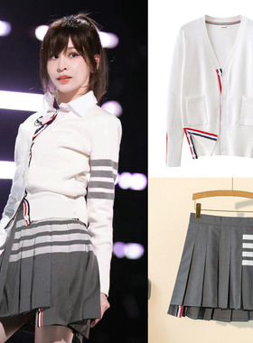 春秋装新款明星同款针织开衫女上衣撞色搭配百褶裙子白色短外套