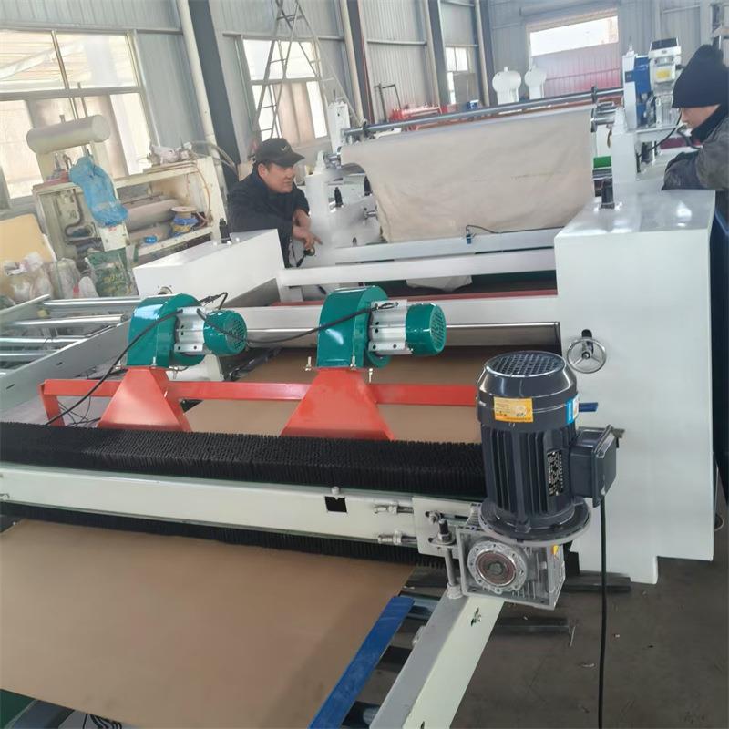 密度板贴面机木纹纸平贴机全自动上下板修边裁断多层板贴纸机