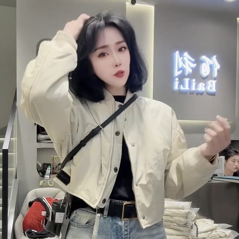 洋气小短款棒球服女2025春季新款显瘦休闲韩版夹克外套机车风上衣