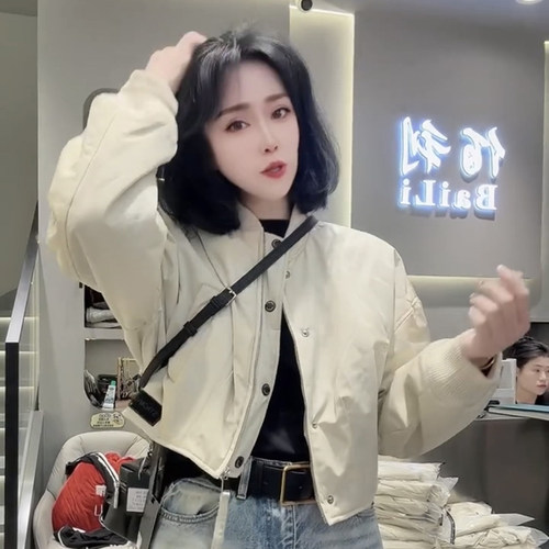 洋气小短款棒球服女2025春季新款显瘦休闲韩版夹克外套机车风上衣