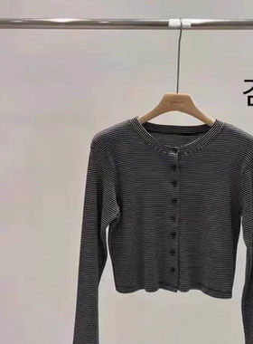 现2025秋季新女芯宝韩国代购unbound时尚单排扣细条纹长袖T恤开衫