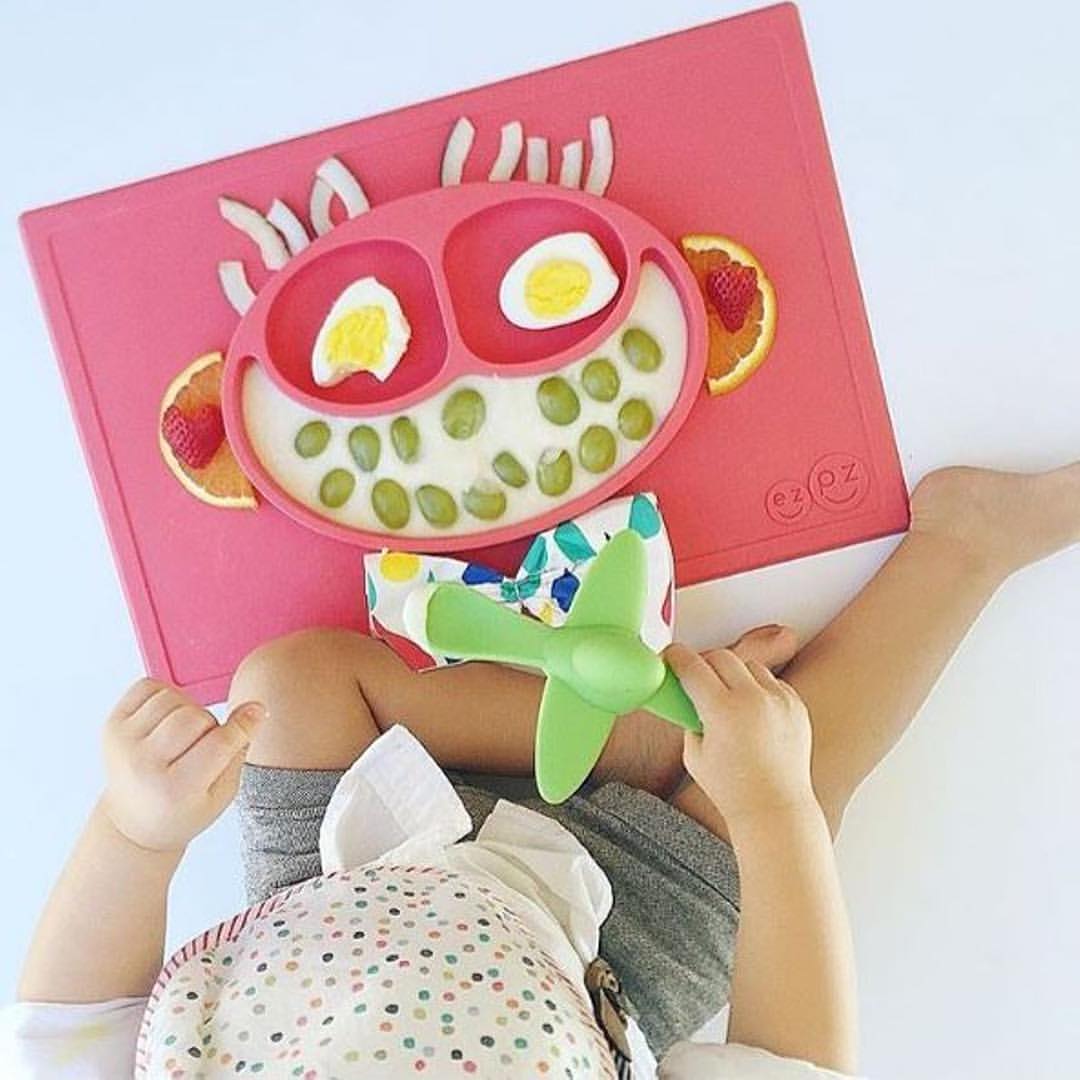 美国ezpz大童笑脸餐垫盘硅胶一体式笑脸餐垫盘防滑防打翻趣味餐盘