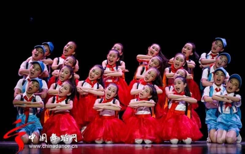 美丽的中国梦舞蹈服六一儿童节红领巾合唱表演出服装蓬蓬纱裙学生|msdalam kategori Butik wanita / wanita, pakaian/pakaian kebangsaan/peringkat pakaian, pakaian kebangsaan/pakaian - dari Buy2taobao.com untuk memberikan perkhidmatan ejen Taobao profesional membeli