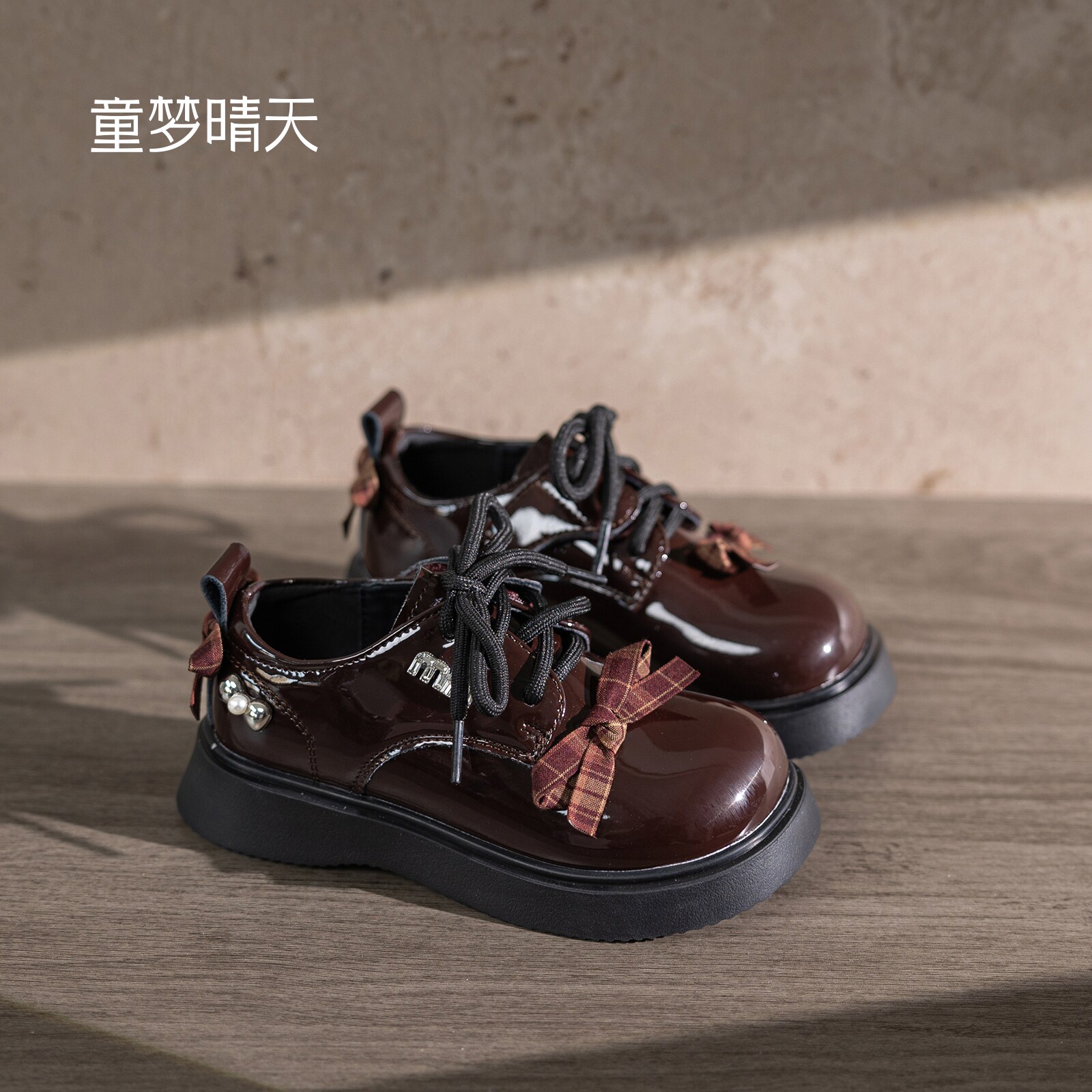 童梦晴天精致款皮鞋防磨舒适款图片