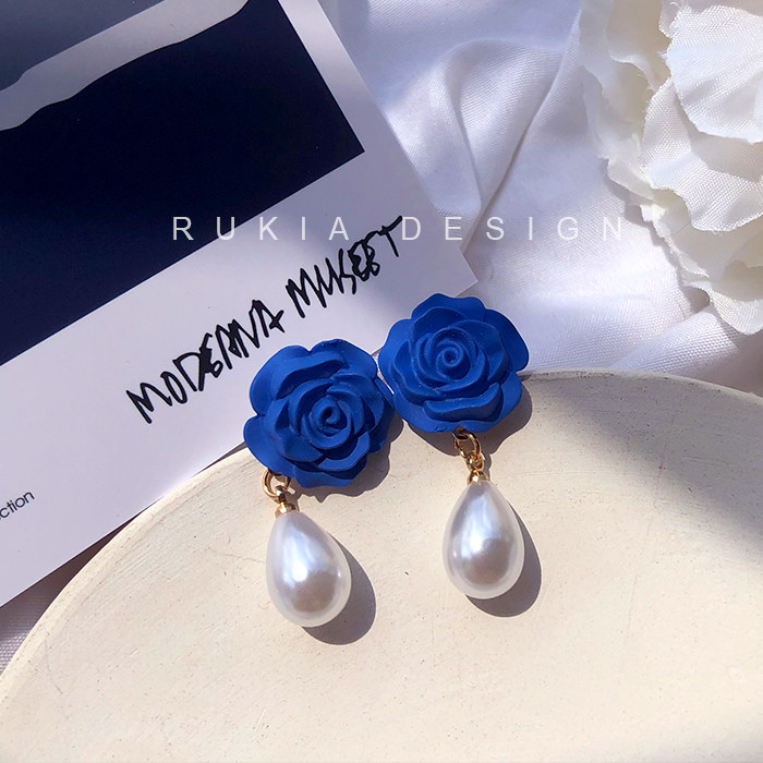 rukia原创摩登磨砂玫瑰水滴珍珠耳钉复古宝蓝克莱因蓝蔷薇耳夹