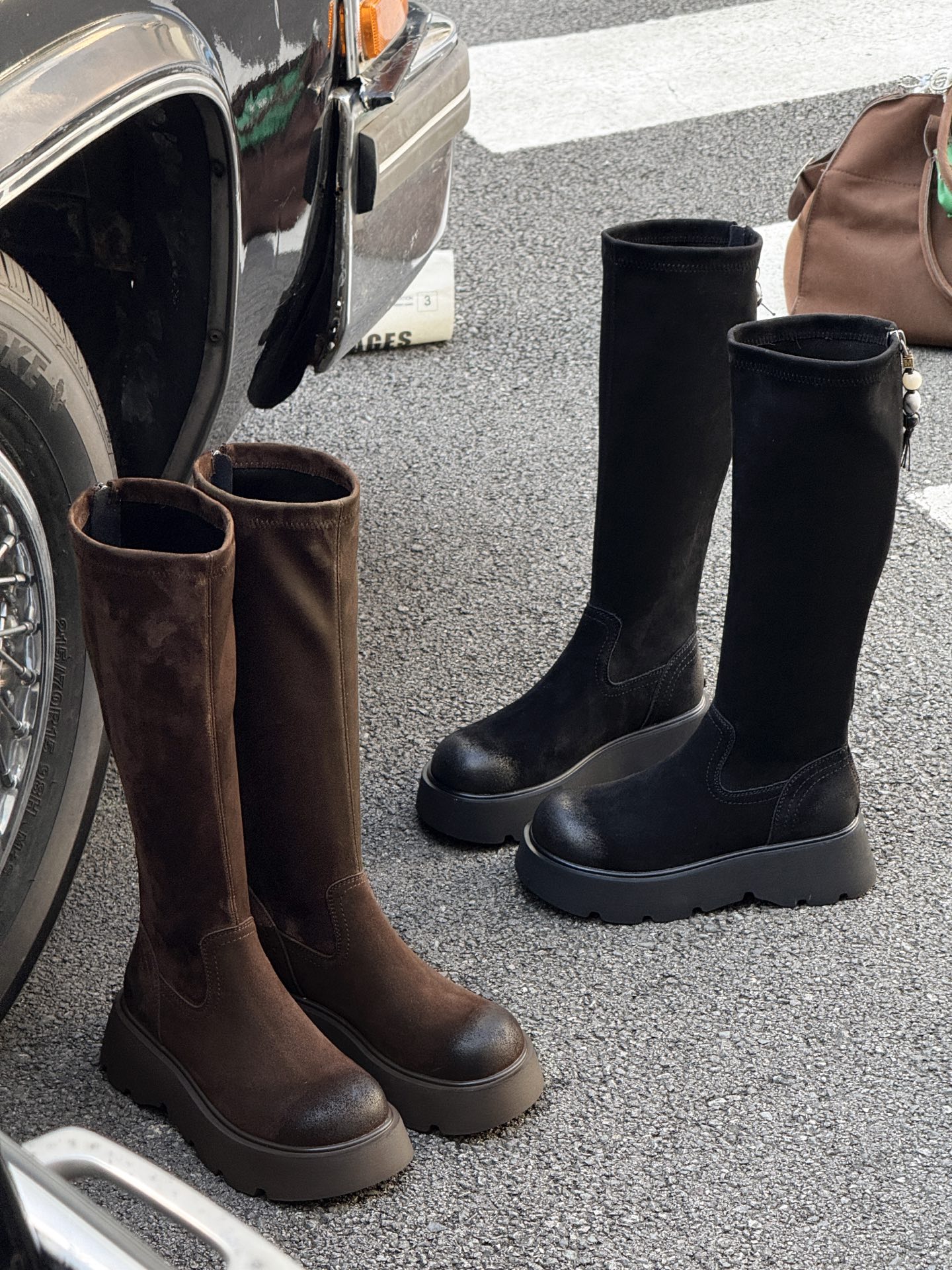 陌尼斯/MONIZ2025新款冬季加绒复古扣件设计休闲百搭马丁女雪地靴