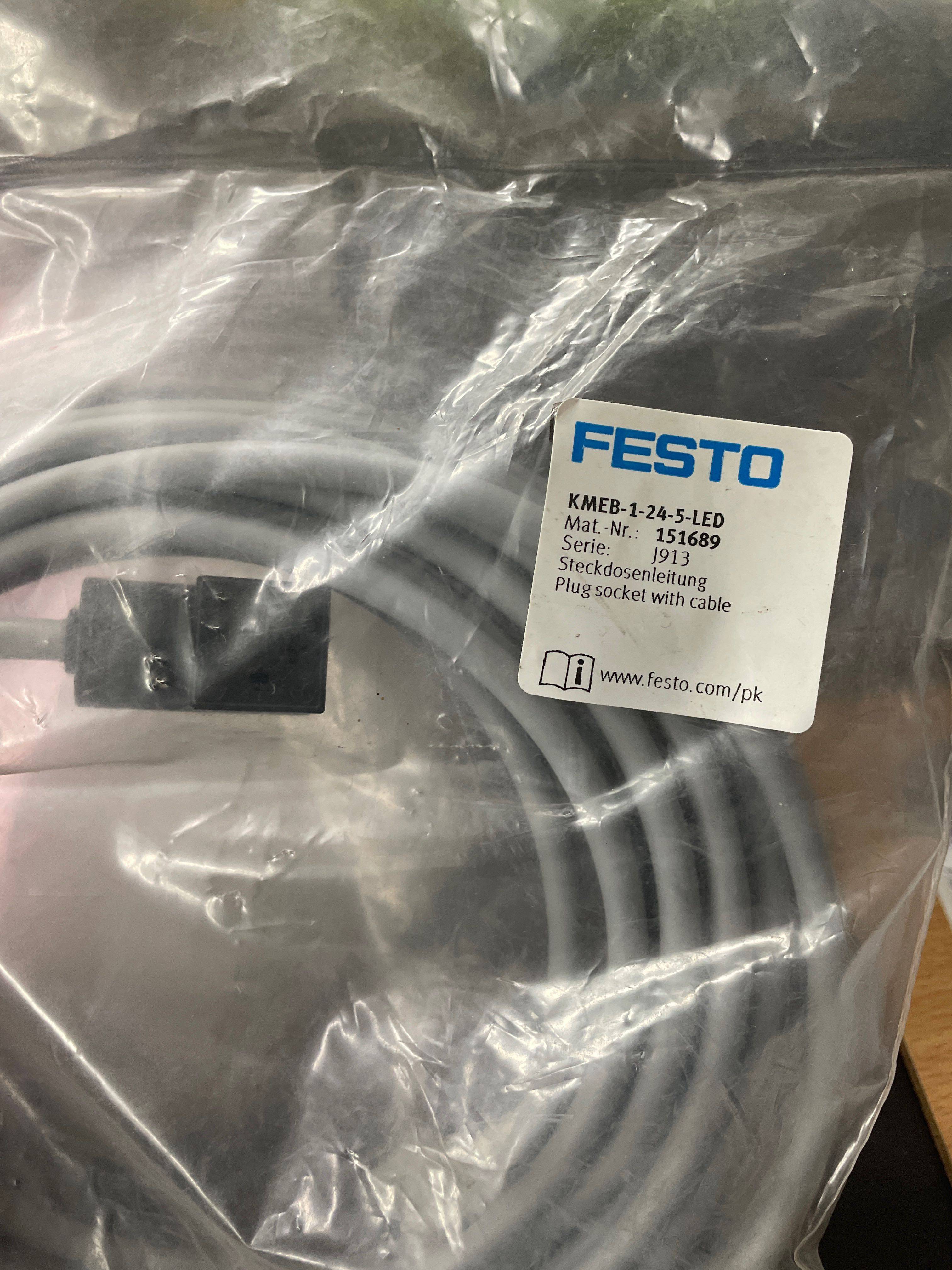 festo费斯托带线插头151688插座kmeb-1-24-2.5-led全新现货151689