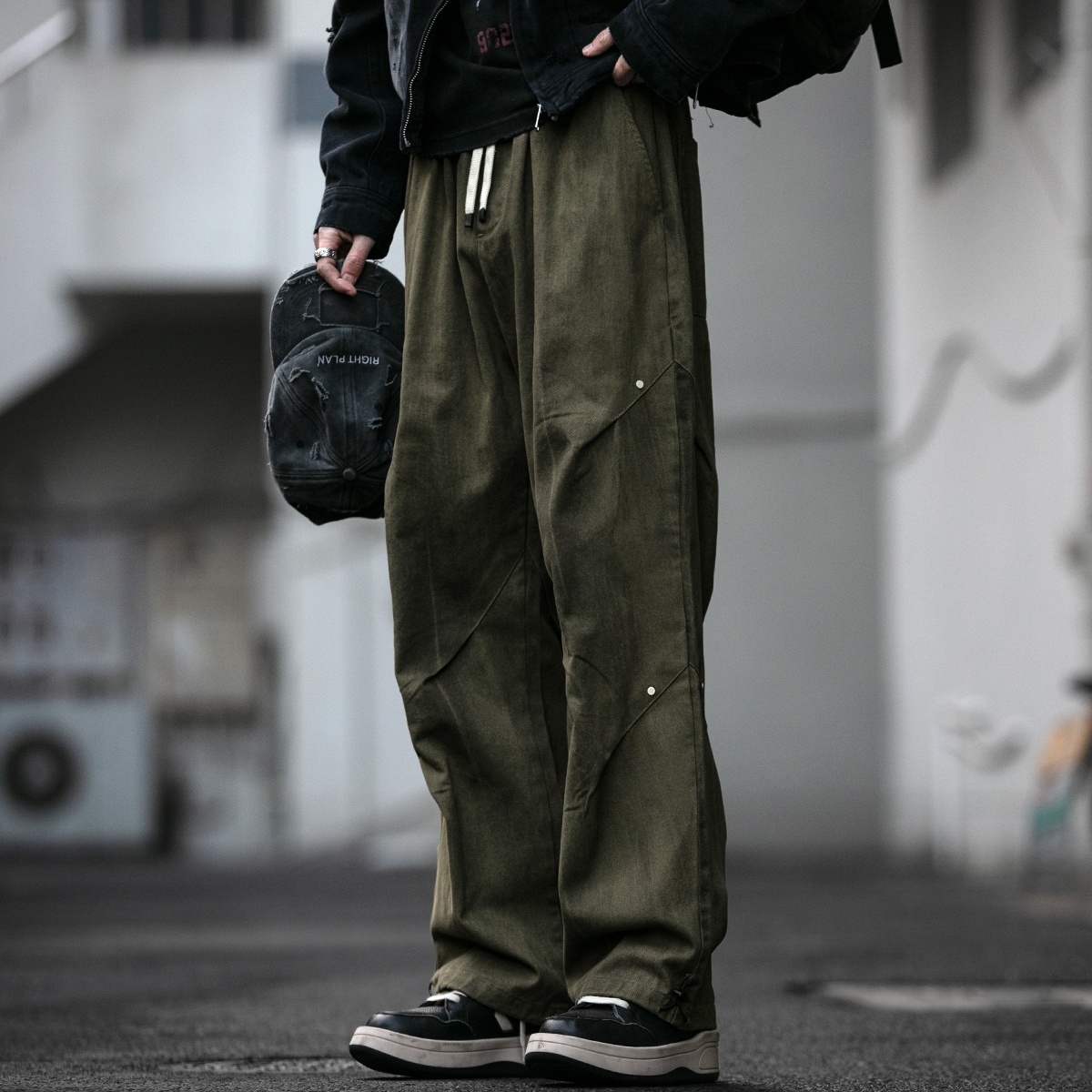 美式复古水洗脏染工装裤男春秋铆钉点缀抽绳可调节裤脚宽松直筒裤