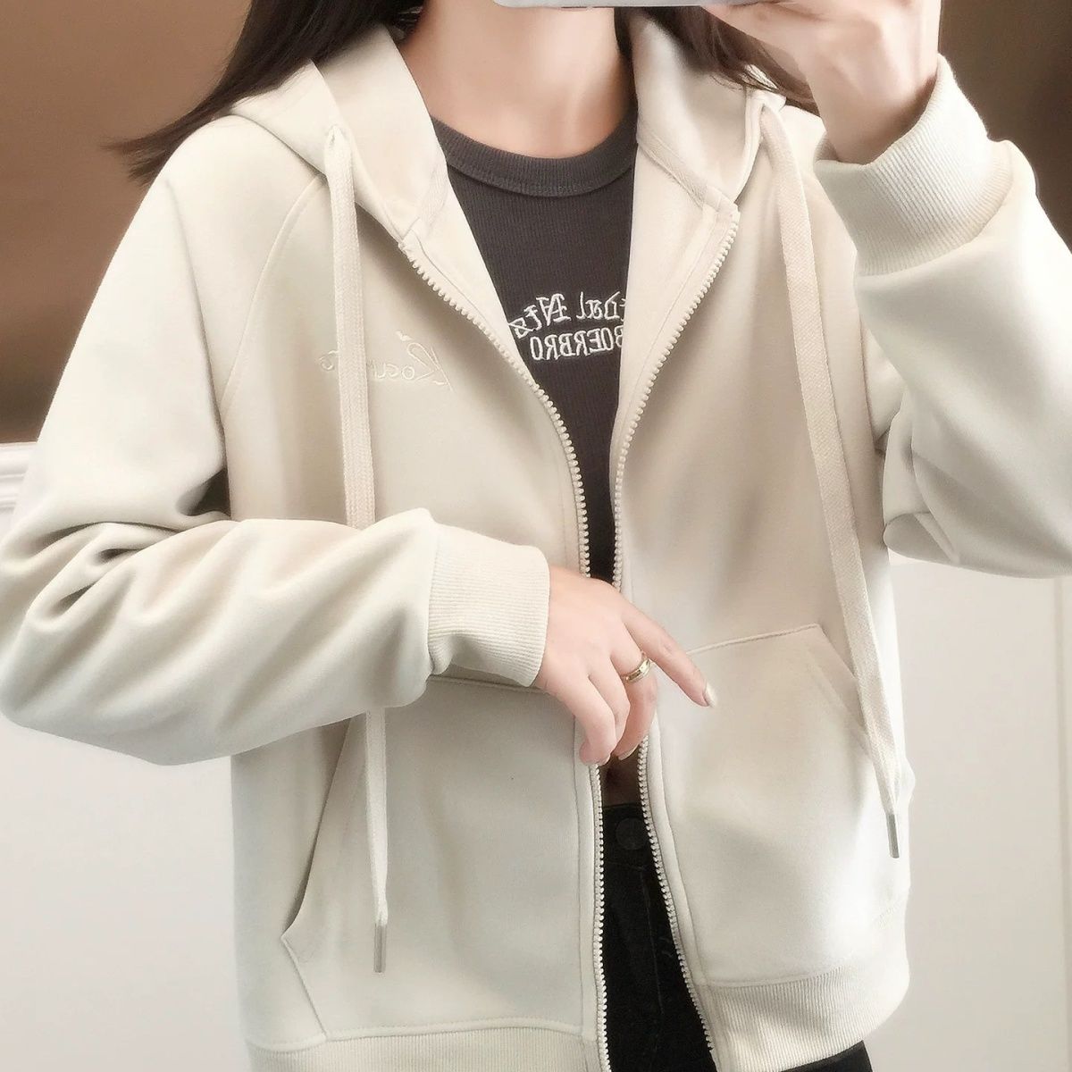 外套女秋季2025新款今年流行爆款小个子时尚连帽卫衣洋气学生开衫