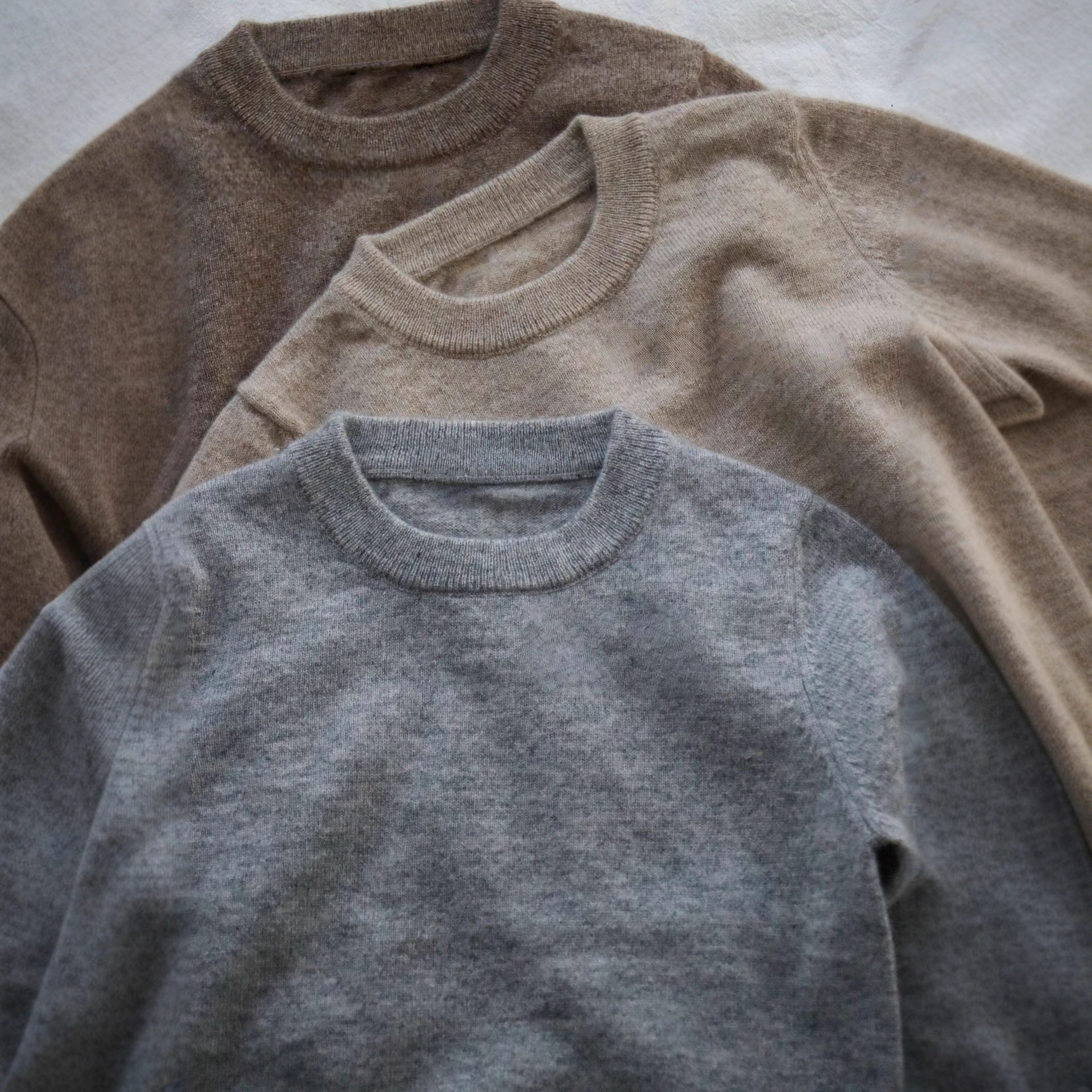 儿童羊毛衫套头针织毛衣秋冬韩系风男女童宝宝圆领纯色内搭针织衫