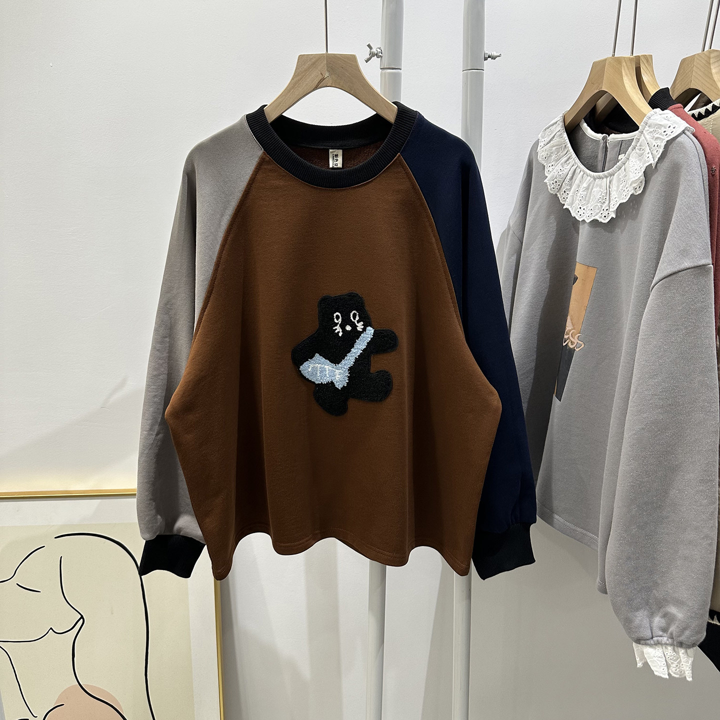 秋冬加厚毛圈拼色插肩卫衣女款