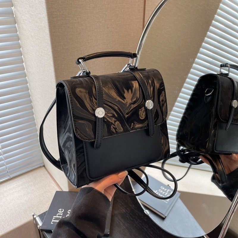 背包女双肩旅游包2024新款小型双肩背包高档韩版夏季旅游包