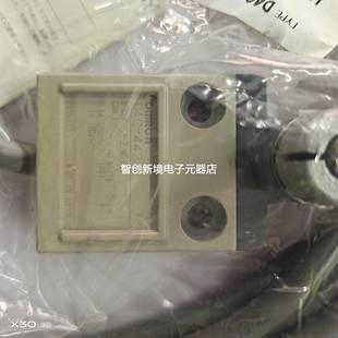4420 D4C OMRON日本欧姆龙进口油缸模具限位机床行程开关D4C 1520