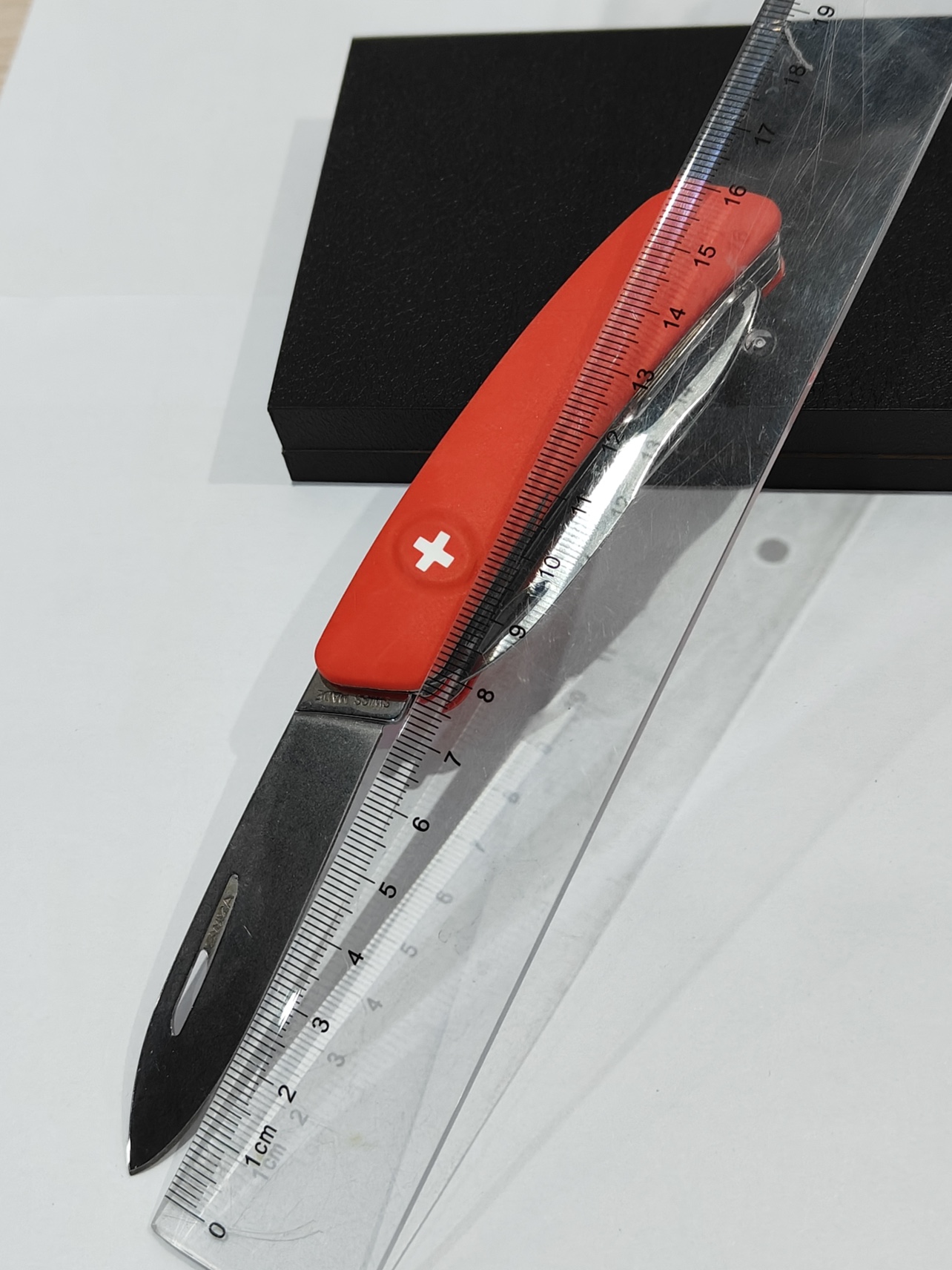 瑞士军刀原装正版瑞莎Swiza户外多功能折叠小刀发现者D04军士刀