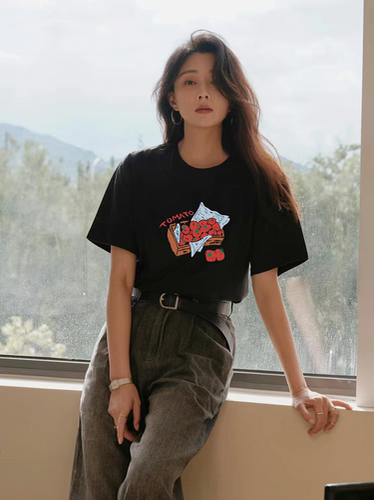 殷桃同款2025新款黑色卡通印花短袖T恤女宽松显瘦百搭上衣女ins潮