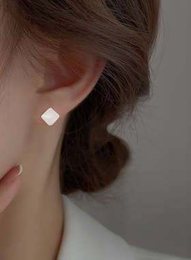 S925纯银黑白色纯银耳钉养耳洞几何耳环女高级感耳饰2026年新款潮