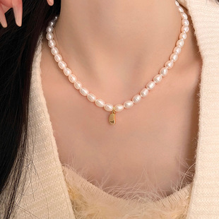 天然淡水珍珠颈链轻奢小众锁骨项链金色豆豆七夕情人节礼物送女友