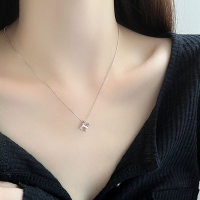 简约冷淡风立体字母H项链