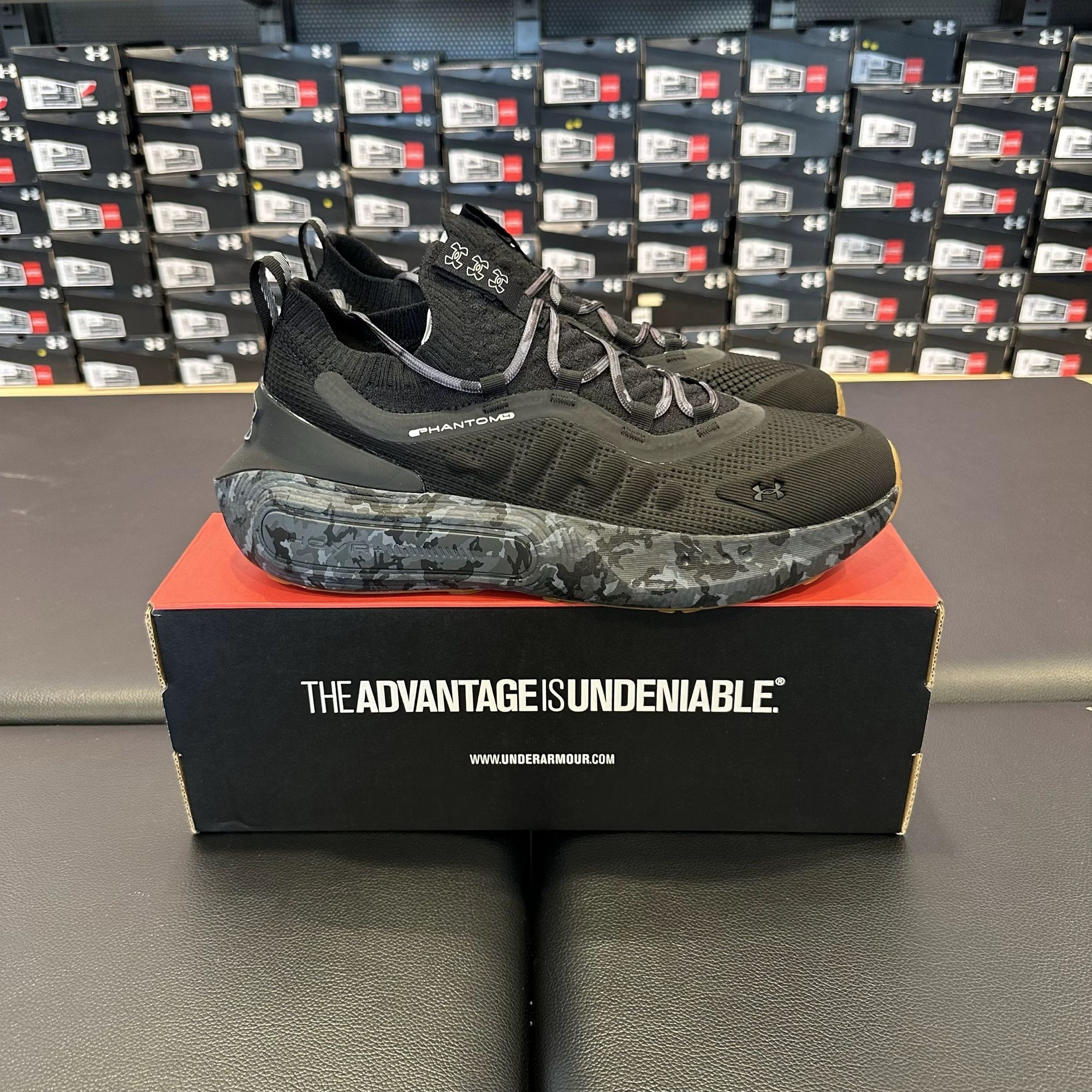 安德玛Under Armour秋冬随行系列男轻盈超软运动鞋休闲鞋6005562