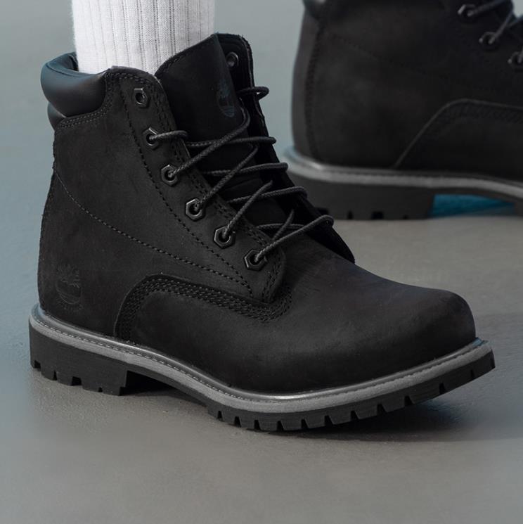 添柏岚女子运动休闲黑色马丁靴