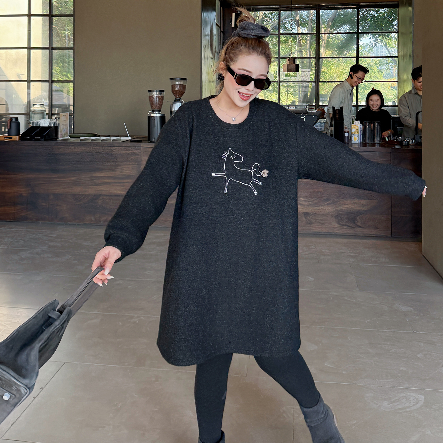 【上新折上折】媛子家大码冬季大码宽松胖mm百搭刺绣针织连衣裙女