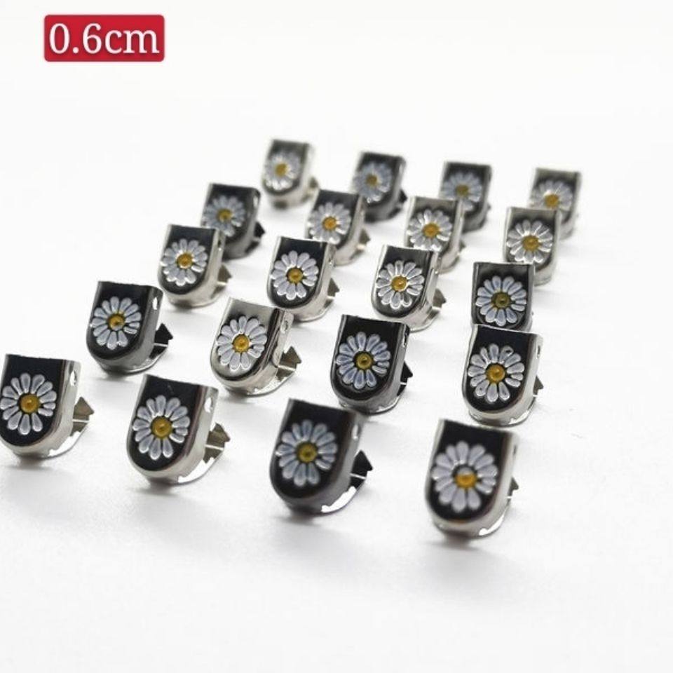 鞋扣卡扣夹扣小雏菊懒人鞋带扣金属扣配件按压扣免系鞋带扣小白鞋