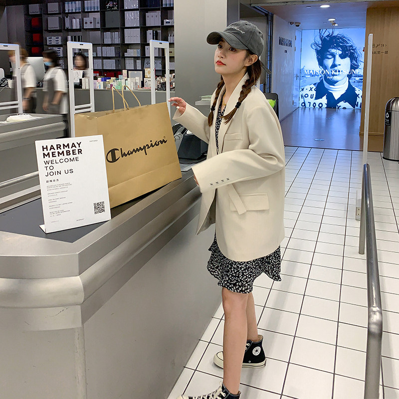 主推秋装新款韩版扣带袖口刺绣西装P115控价178已出货,女装西装,浙宝233
