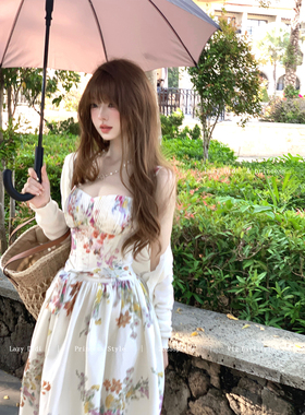 Lazy Didi折枝若若 手工压褶鱼骨碎花裙中古立裁U领甜美吊带裙