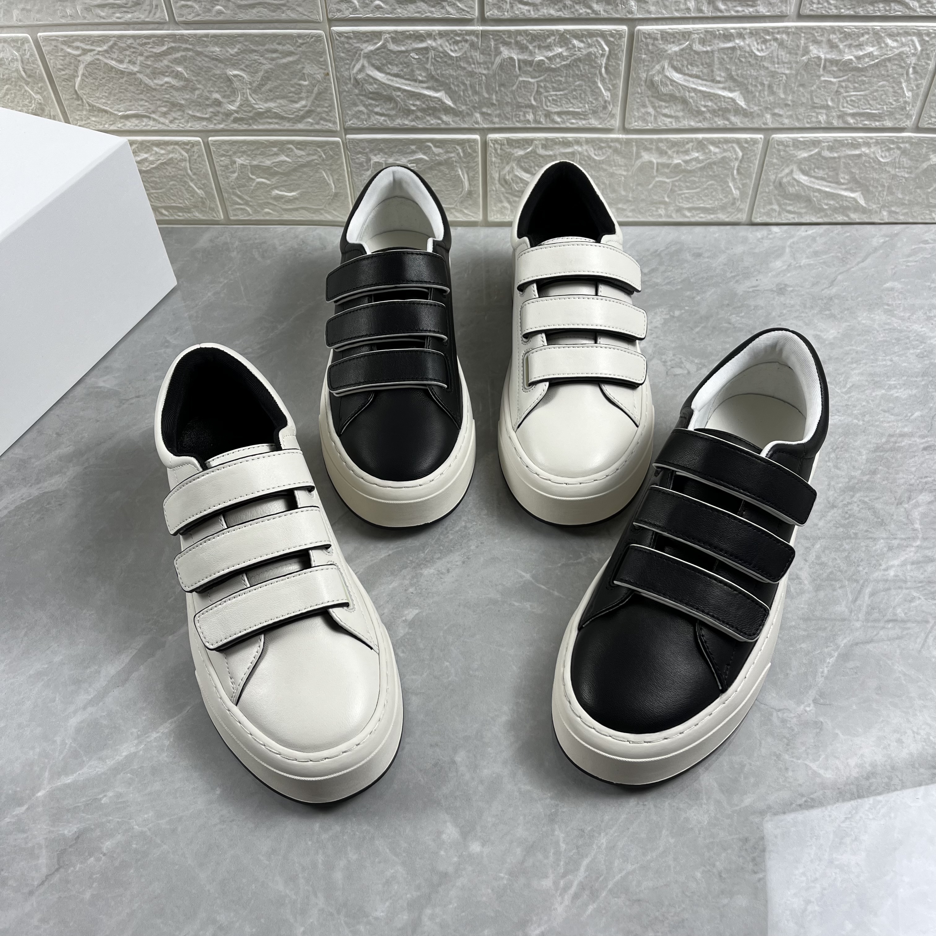 2025T*秋季新款复古魔术贴真皮鞋运动休闲板鞋时尚百搭爆款小白鞋