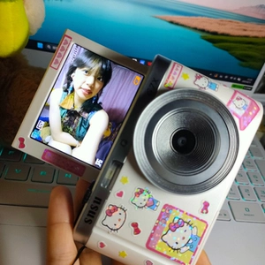 SNSU G7 Цифровая камера HD Студенческий кампус Retro CCD подарок для женщин Flip Micro Single Flip Selfie