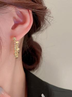 HUALU后挂式三角碎银金属冷淡风女高级感小众设计个性蚊香盘耳夹