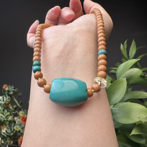 绿松石18K金镶白水晶核尖项链