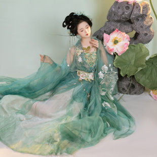 仙气国风套装 月神蛾汉服女刺绣蝴蝶魏晋制改良直裾大摆诃子裙大袖