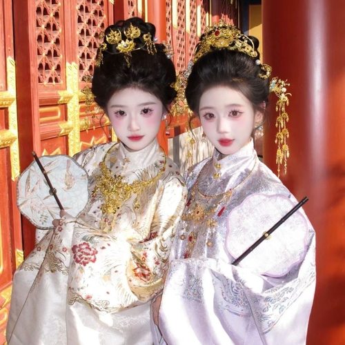 汉服白金凤求凰大明贵女金长袍