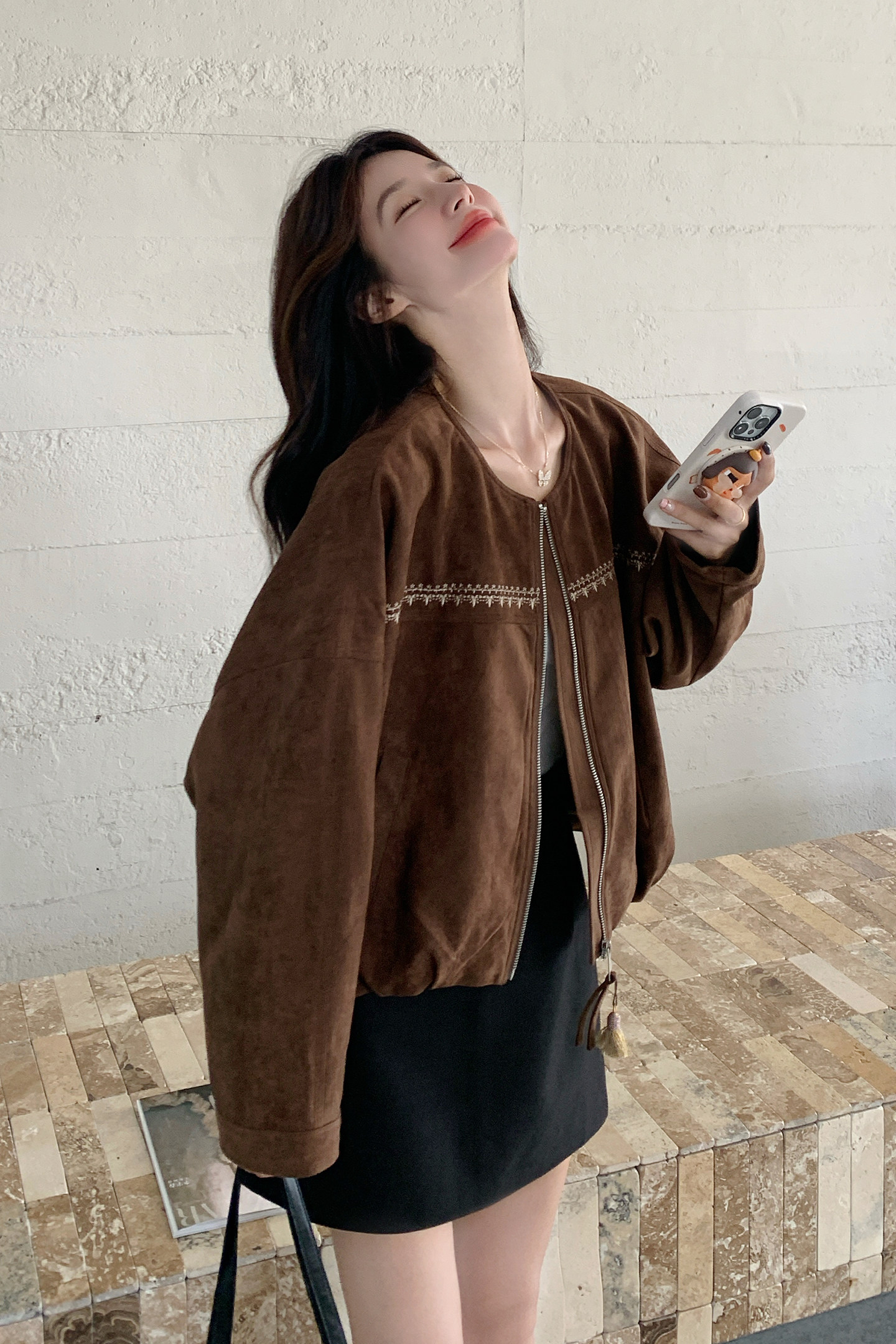 休闲复古麂皮绒短外套女春秋2025新款小个子夹克上衣流行爆款超火,女装短外套,浙宝106