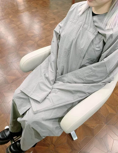 Салон с рукавами плюс пристровка для стрижки