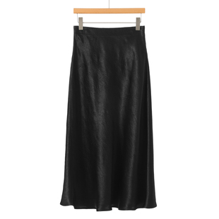 春装 氐 绸面垂感松紧高腰A字半身裙141 100醋酸纤维 845