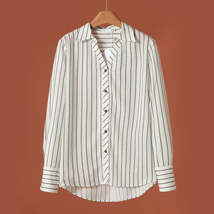 26春装 599 100莱赛尔 真情 319 条纹不规则天丝衬衫