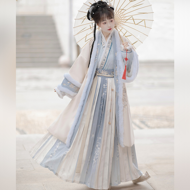 子正2023年冬毛呢绣花印花绣花