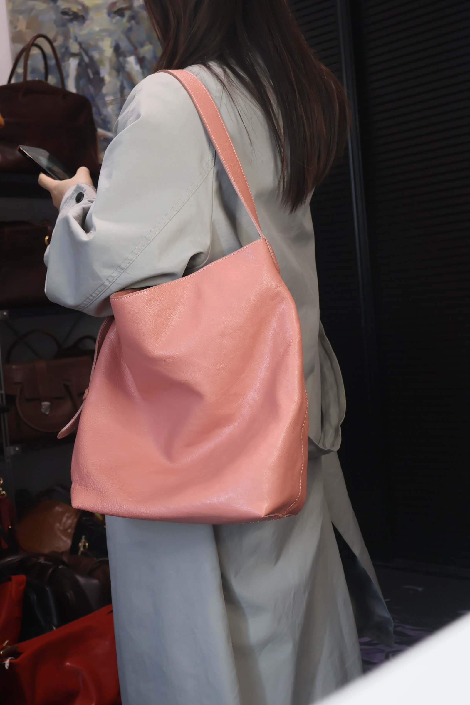 独行野兽原创头层植鞣牛皮水桶包真皮女包大容量托特包单肩斜挎包