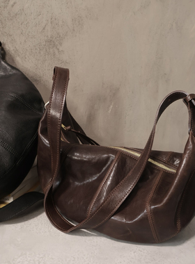 独行野兽牛角包托马斯头层植鞣牛皮复古饺子包单肩包斜挎包大容量