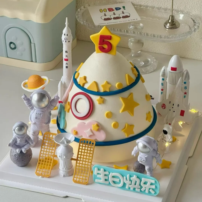 网红热门宇航员蛋糕装饰航天器套装月球灯摆件生日快乐甜品台模具
