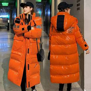 轻量级羽绒服女性中长2025新冬季大尺寸宽松小面包派夹克